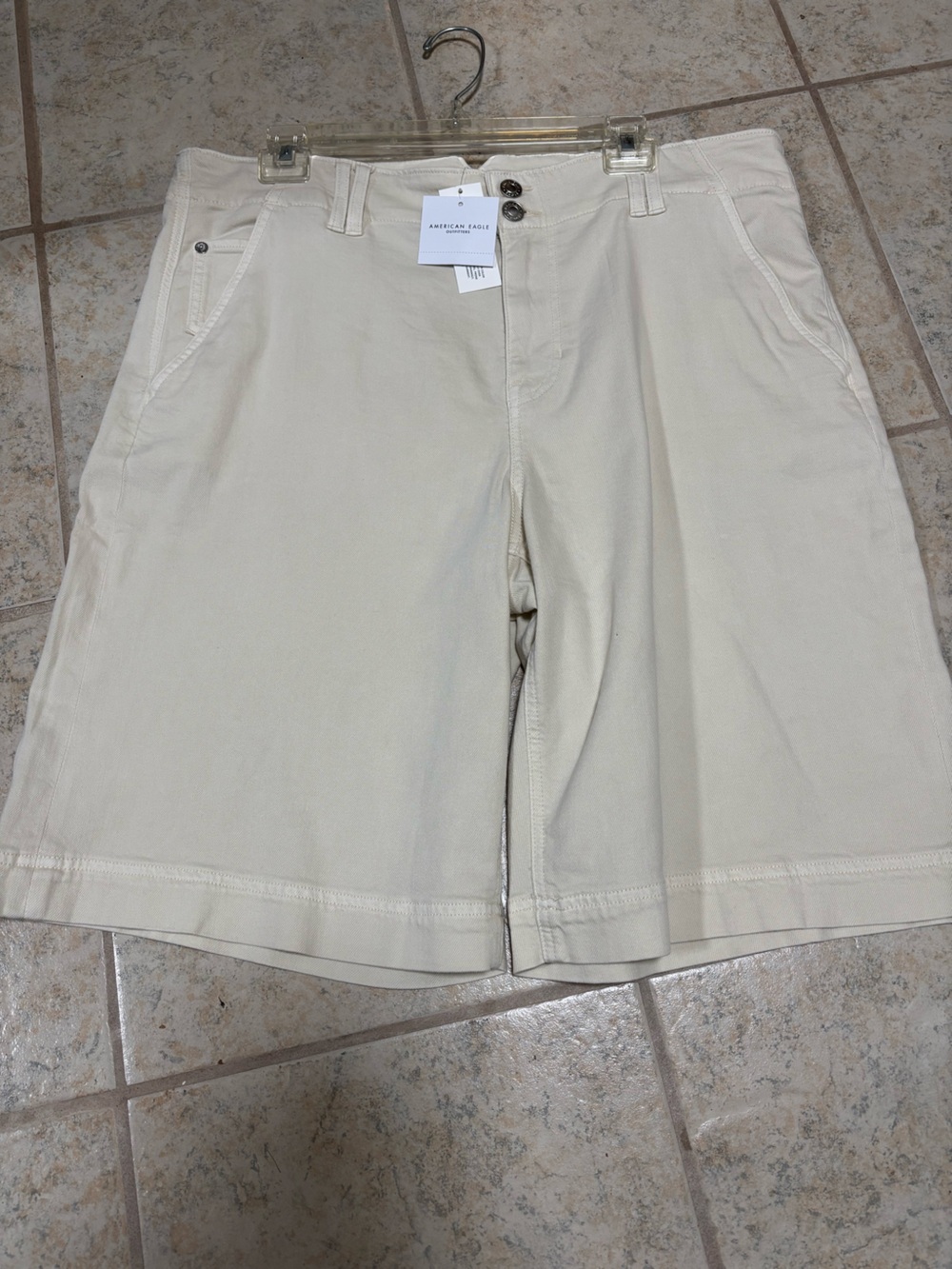 AE Women light khaki shorts